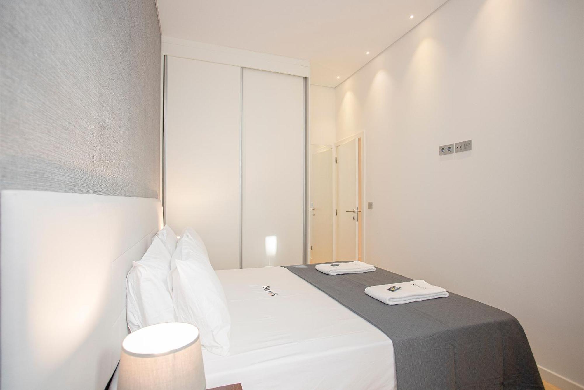 Liiiving In Porto-Mouzinho Residence Apartments Eksteriør billede